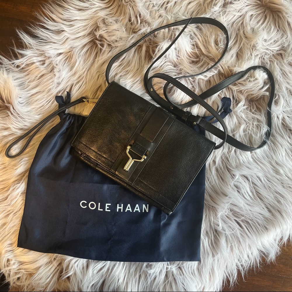 Black Leather Crossbody with Dust Cover - Cole Hahn